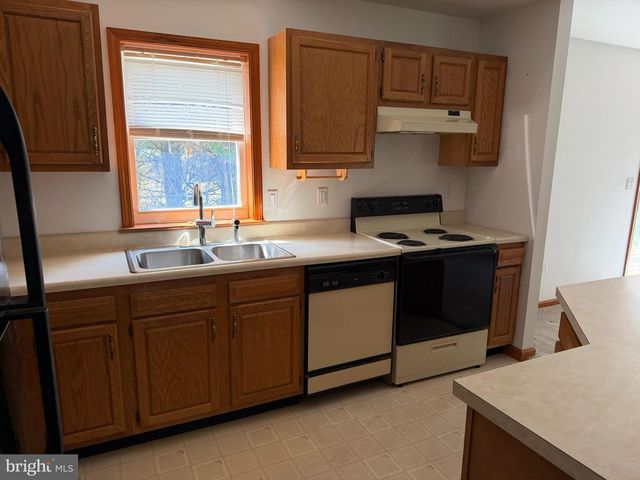 261 ANDREWS LAKE RD, Felton, DE 19943
