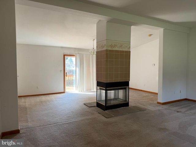 261 ANDREWS LAKE RD, Felton, DE 19943