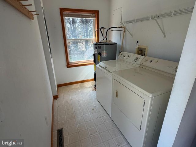 261 ANDREWS LAKE RD, Felton, DE 19943
