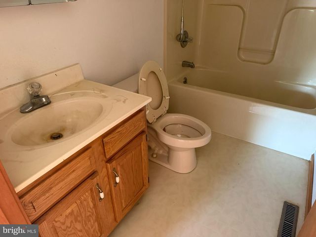 261 ANDREWS LAKE RD, Felton, DE 19943