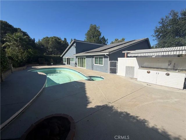 17350 Angelaine, Los Angeles, CA 91344