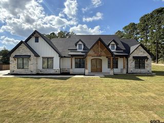 14406 Woodland Creek Dr, Tyler, TX 75706