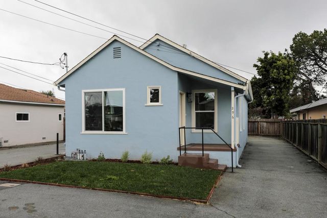 300 Encina Avenue, Redwood City, CA 94061