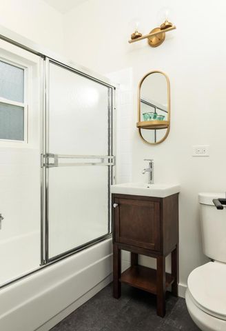 300 Encina Avenue, Redwood City, CA 94061