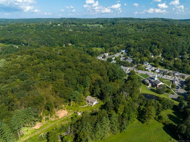 24 Calhoun Street, Washington, CT 06794
