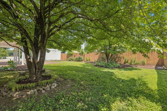 201 Avondale Dr, Franklin, TN 37064
