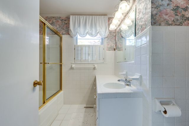 201 Avondale Dr, Franklin, TN 37064