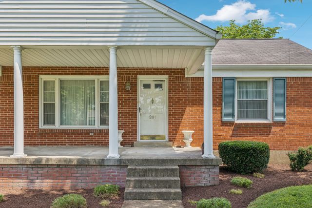 201 Avondale Dr, Franklin, TN 37064