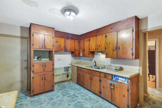 101 Mimosa Court, Anderson, SC 29625