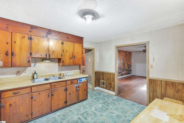 101 Mimosa Court, Anderson, SC 29625