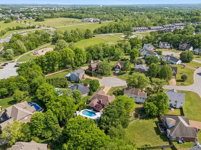 1808 Kara Ct, Spring Hill, TN 37174