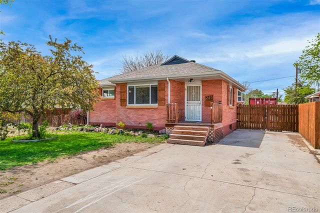 245 S 12th Avenue, Brighton, CO 80601