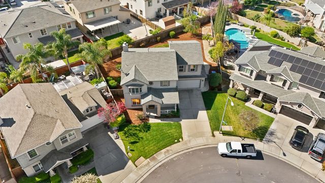 250 Fragrance St, Manteca, CA 95337