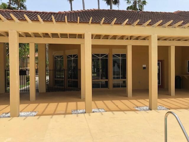 4767 Via Palm Lakes 206, West Palm Beach, FL 33417