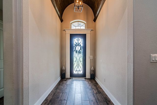 1100 Horizon Trace Drive, Azle, TX 76020