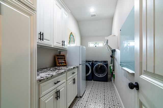 1100 Horizon Trace Drive, Azle, TX 76020