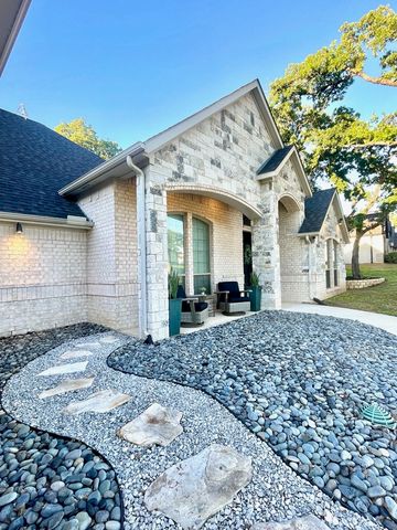 1100 Horizon Trace Drive, Azle, TX 76020