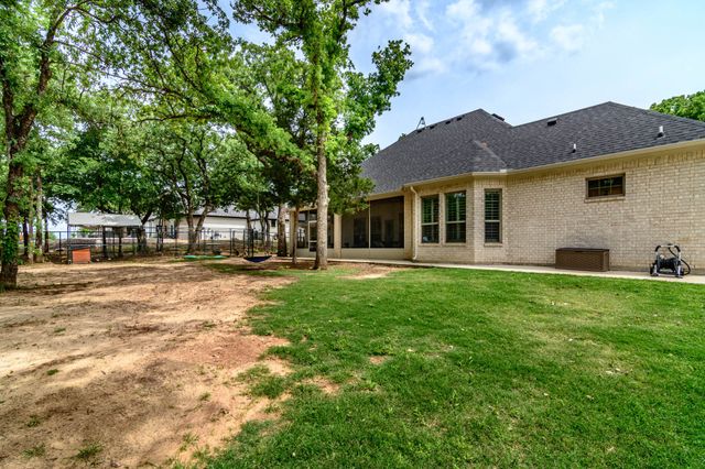 1100 Horizon Trace Drive, Azle, TX 76020