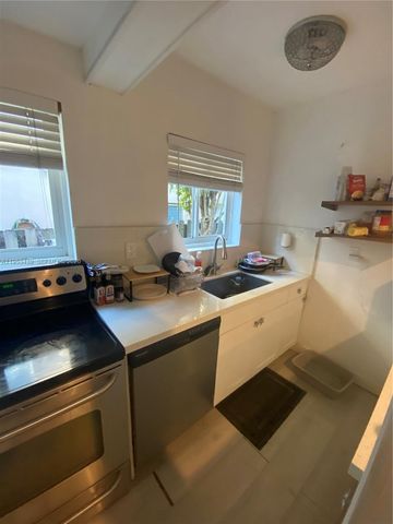 8200 Byron Ave 2, Miami Beach, FL 33141