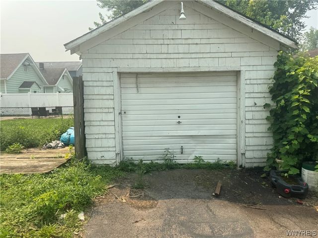 188 69th Street, Niagara Falls, NY 14304
