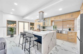 4708 Alton Rd, Miami Beach, FL 33140