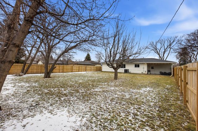 1010 River Drive, Moorhead, MN 56560