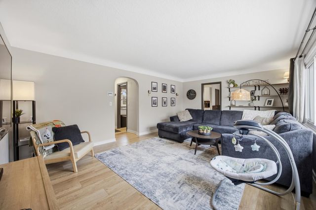 1010 River Drive, Moorhead, MN 56560