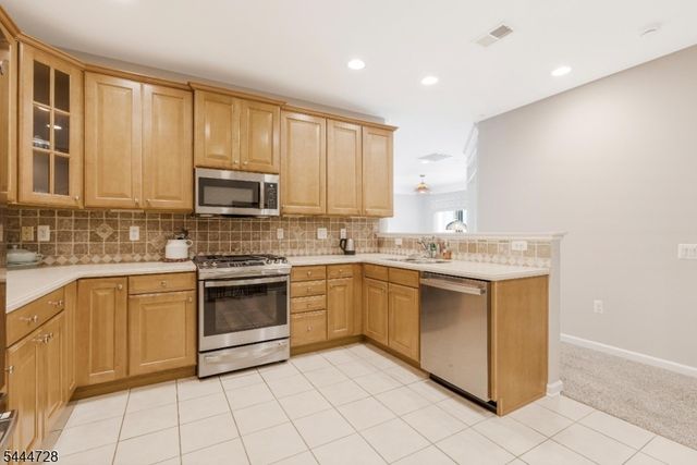 7208 Westover Way, Franklin Twp., NJ 08873