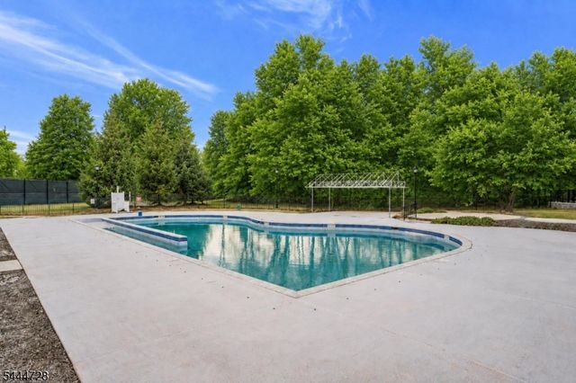 7208 Westover Way, Franklin Twp., NJ 08873