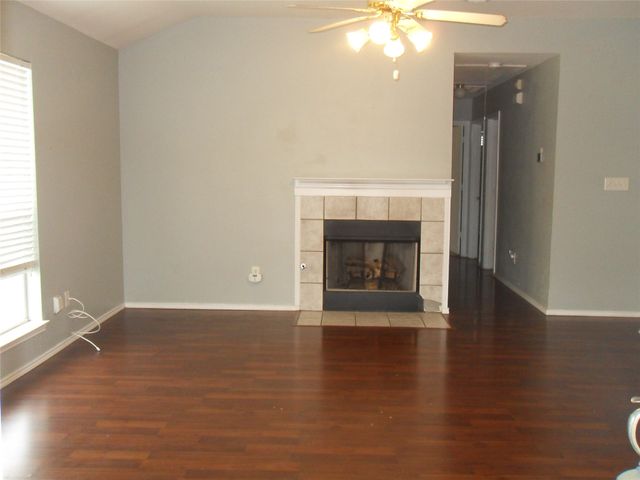 817 Cruise Street, Denton, TX 76207