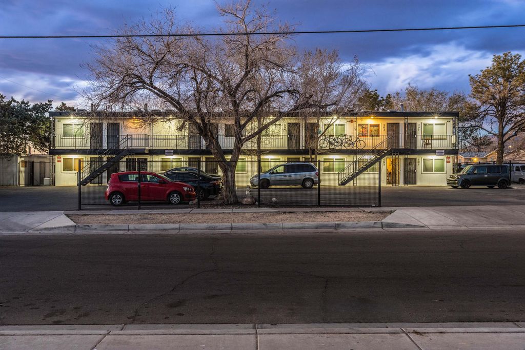 Image 13 of property listing at 433 Mesilla & 437 (4 lots) Street SE, Albuquerque, NM 87108