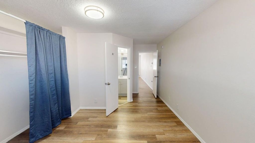 Image 22 of property listing at 433 Mesilla & 437 (4 lots) Street SE, Albuquerque, NM 87108