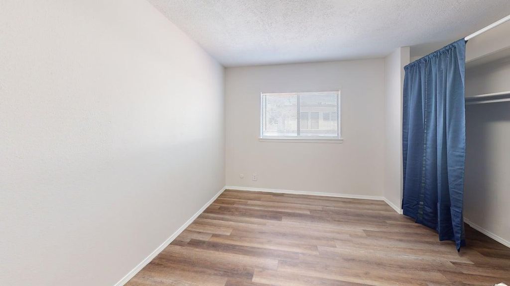 Image 32 of property listing at 433 Mesilla & 437 (4 lots) Street SE, Albuquerque, NM 87108