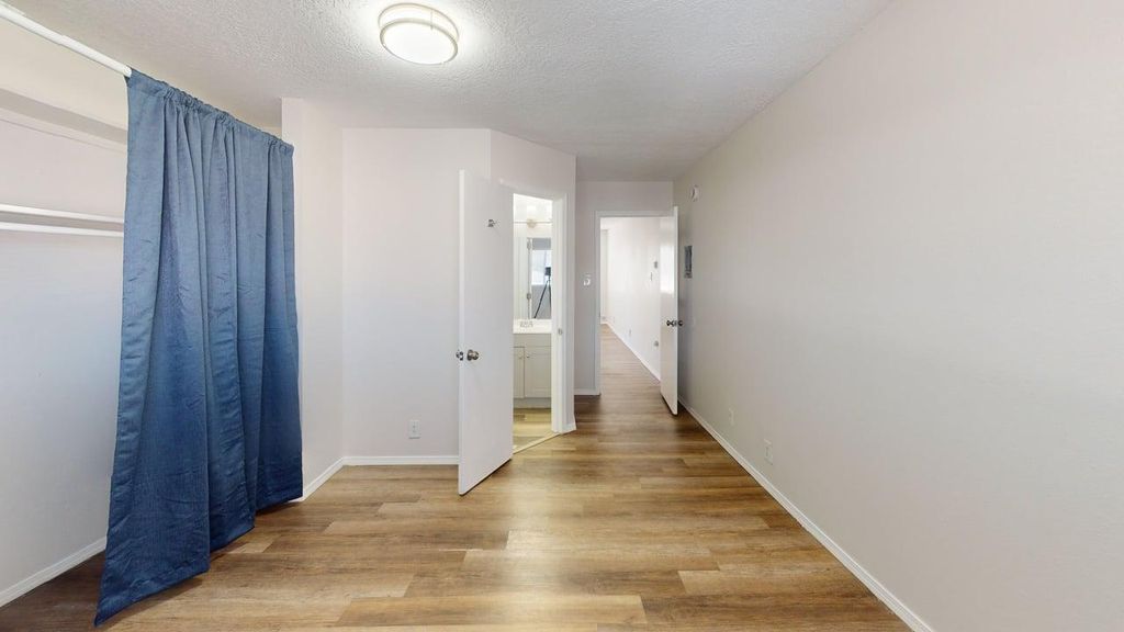 Image 33 of property listing at 433 Mesilla & 437 (4 lots) Street SE, Albuquerque, NM 87108