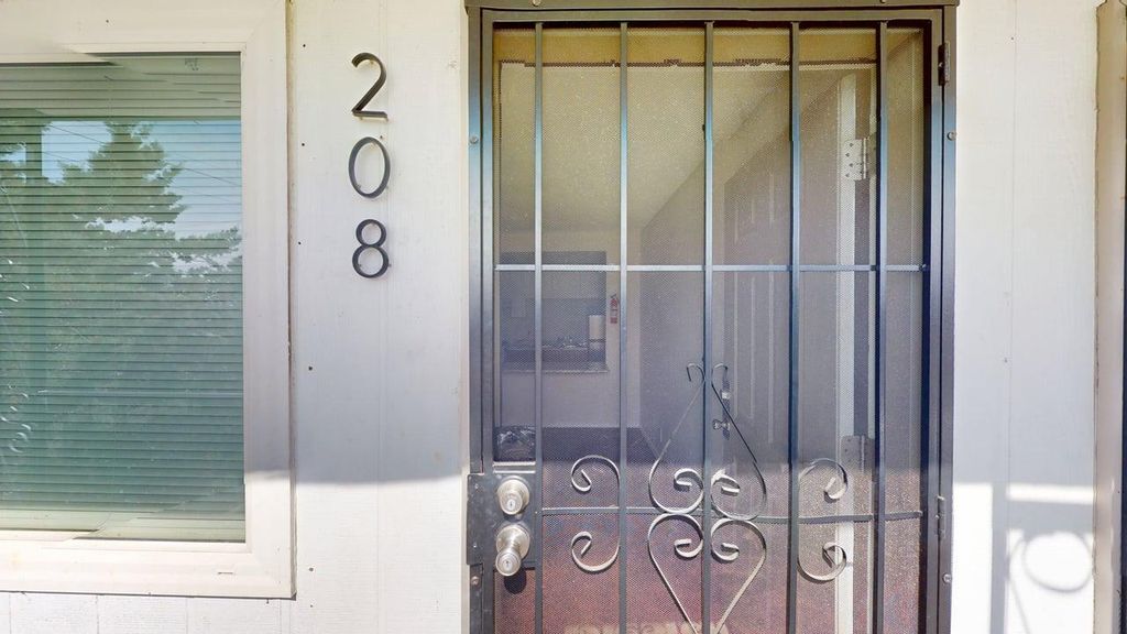 Image 38 of property listing at 433 Mesilla & 437 (4 lots) Street SE, Albuquerque, NM 87108