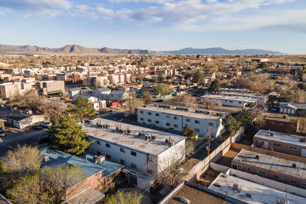 Image 60 of property listing at 433 Mesilla & 437 (4 lots) Street SE, Albuquerque, NM 87108