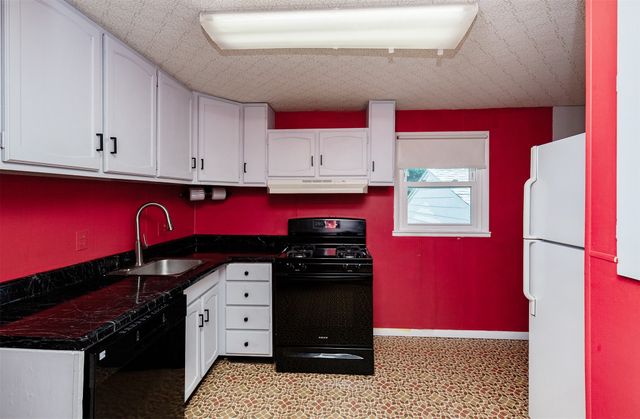 608 North Street, Perry, IA 50220