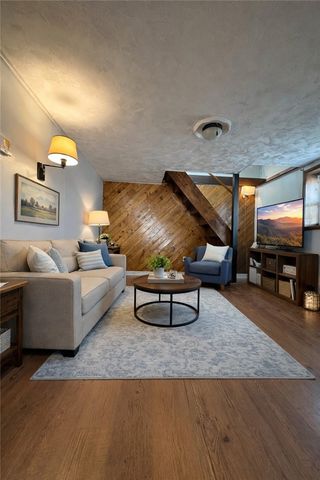 33 Violet Ave, City Of Washington, PA 15301