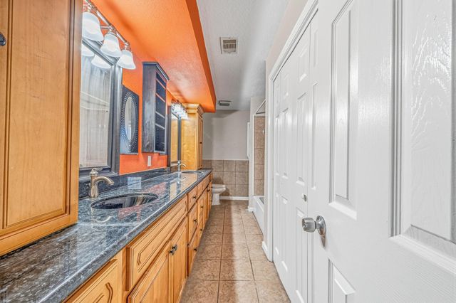 1318 55th Street, Galveston, TX 77551