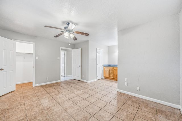 1318 55th Street, Galveston, TX 77551