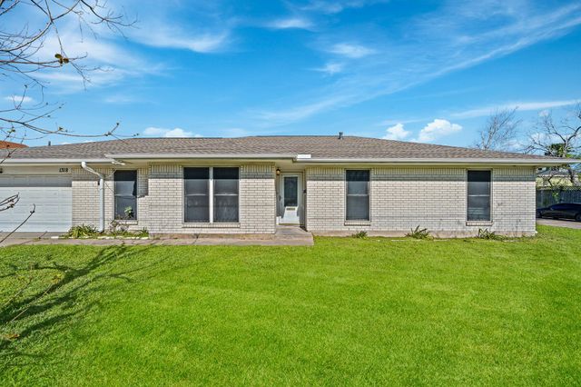 1318 55th Street, Galveston, TX 77551