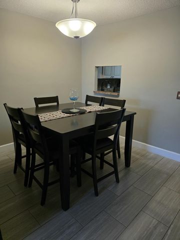 3130 Holiday Springs Boulevard 307, Margate, FL 33063