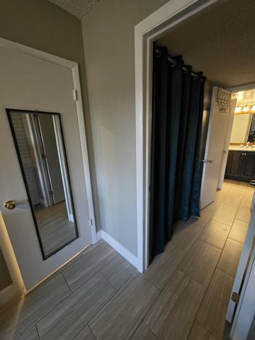 3130 Holiday Springs Boulevard 307, Margate, FL 33063