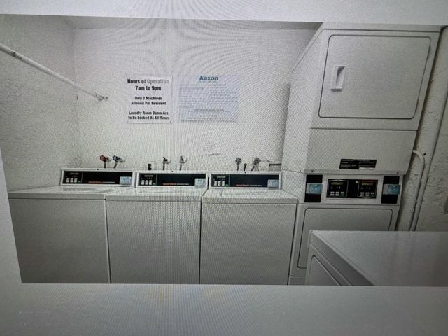 3130 Holiday Springs Boulevard 307, Margate, FL 33063