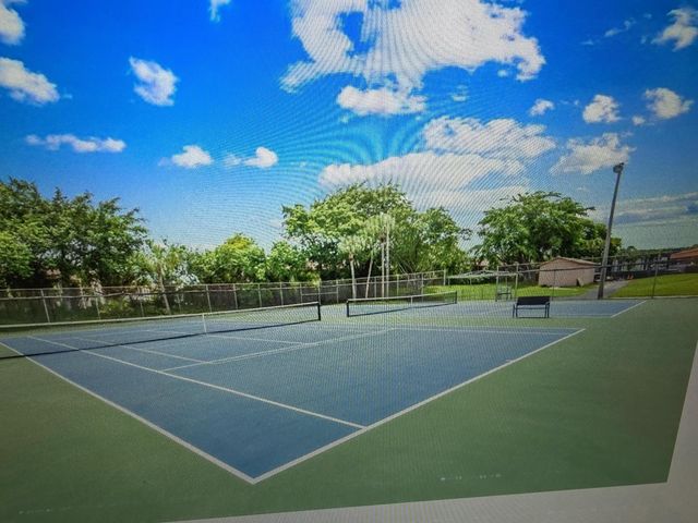 3130 Holiday Springs Boulevard 307, Margate, FL 33063