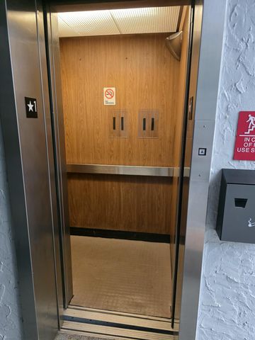 3130 Holiday Springs Boulevard 307, Margate, FL 33063