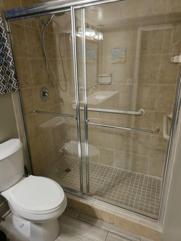 3130 Holiday Springs Boulevard 307, Margate, FL 33063