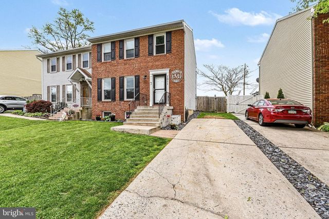 1011 NORTHFIELD DR, Carlisle, PA 17013