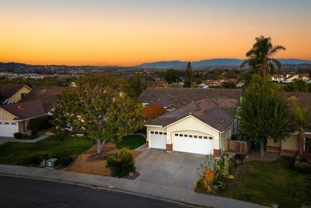 5166 Via Portola, Oceanside, CA 92057