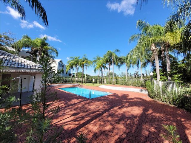 2851 N Oakland Forest Dr 210, Oakland Park, FL 33309